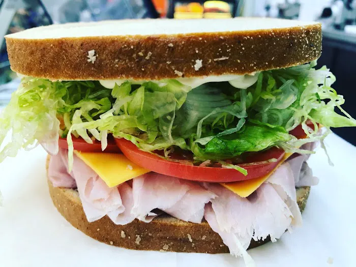 Round The Clock Deli Picture 6