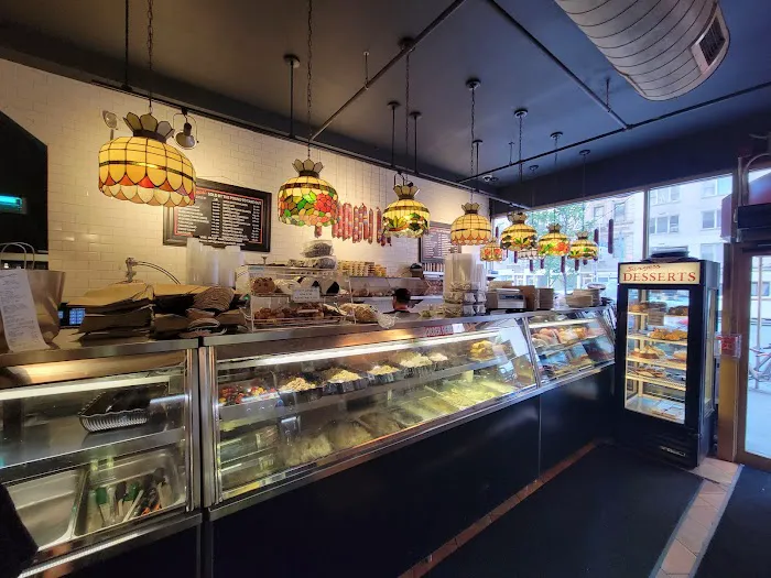 Sarge’s Delicatessen & Diner Picture 10