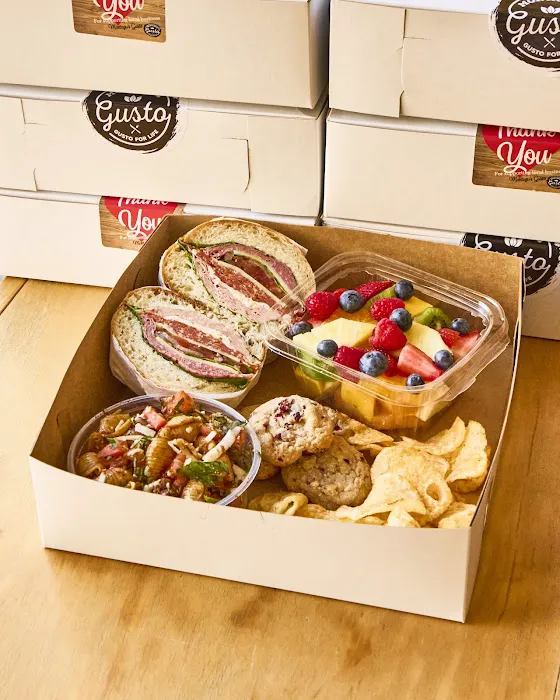 Montagu's Gusto Picture 4