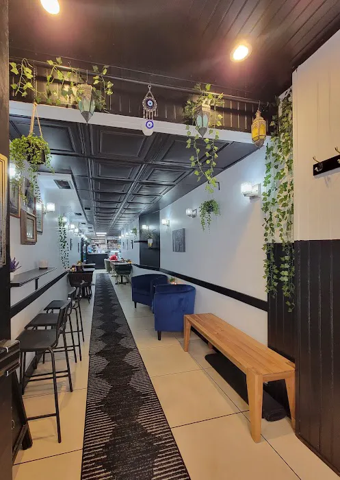 Captain's Bar and Grill Picture 2