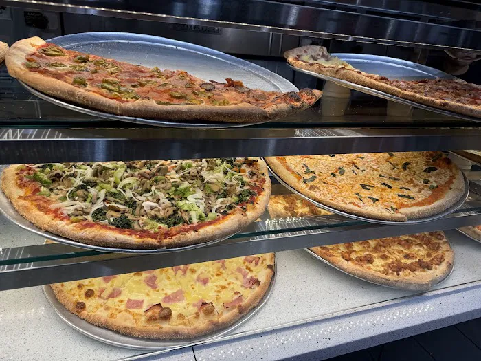 Little Italy Pizza Picture 2