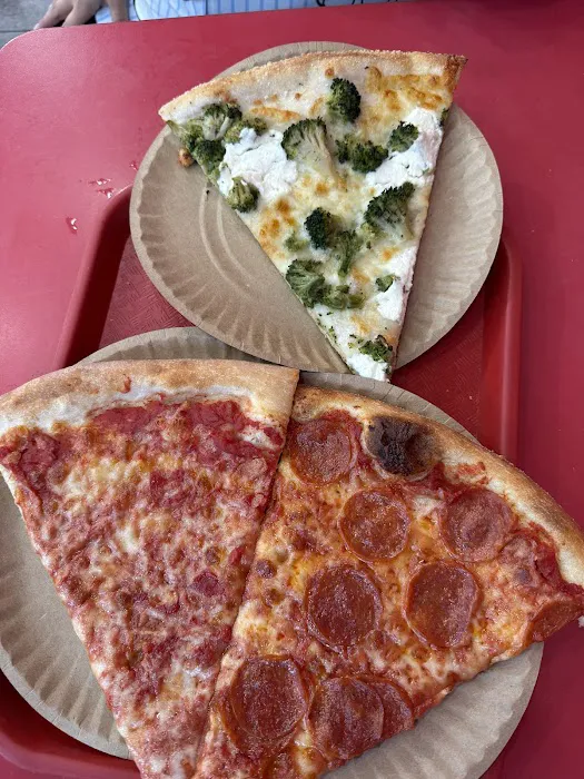 Little Italy Pizza Picture 4