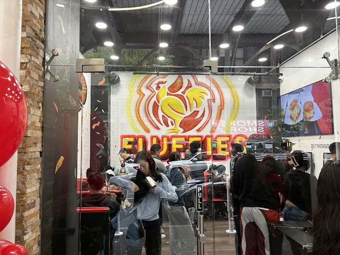 Fluffies Hot Chicken - Midtown Picture 10