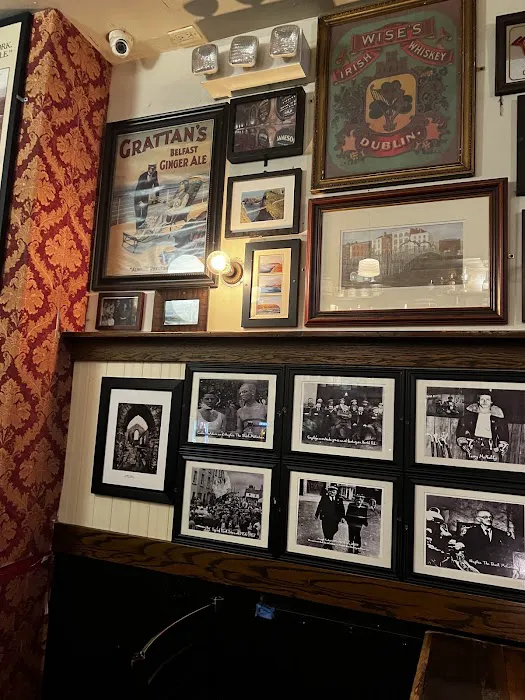 The Long Hall Pub & Grocery Picture 1