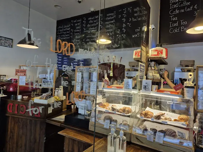 Lucid Cafe Picture 2