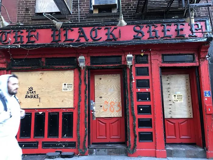 The Black Sheep Sports Bar N.Y.C Picture 3