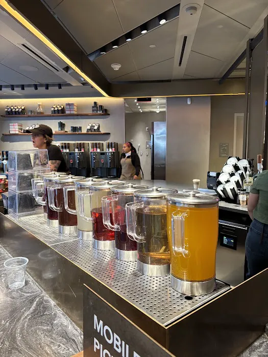 Starbucks Reserve Restaurant & Bar Picture 10