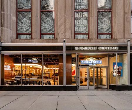 Ghirardelli Chocolate & Ice Cream Shop