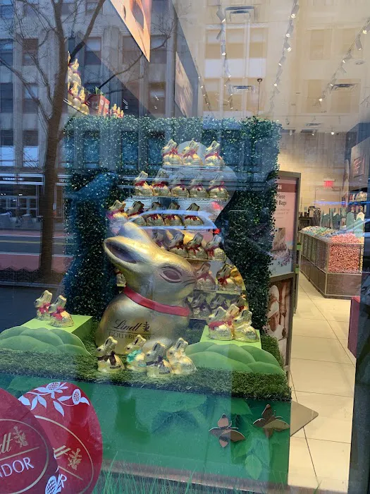 Lindt Chocolate Shop Picture 4
