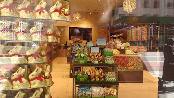 Lindt Chocolate Shop Picture 7