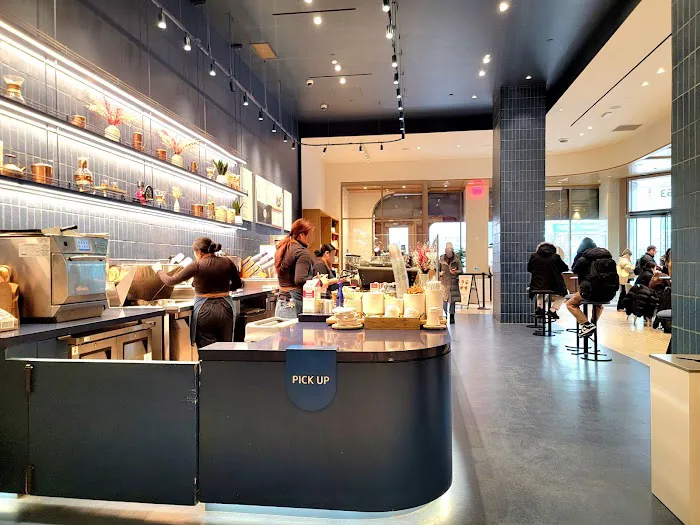 Capital One Café Picture 10