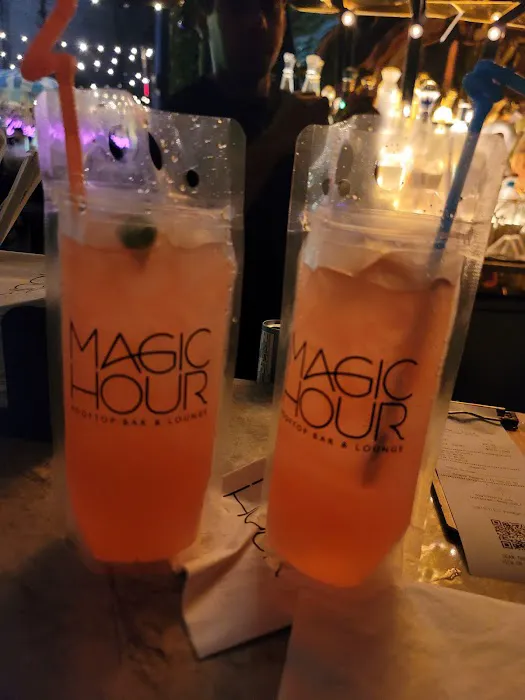 Magic Hour Rooftop Bar & Lounge Picture 6
