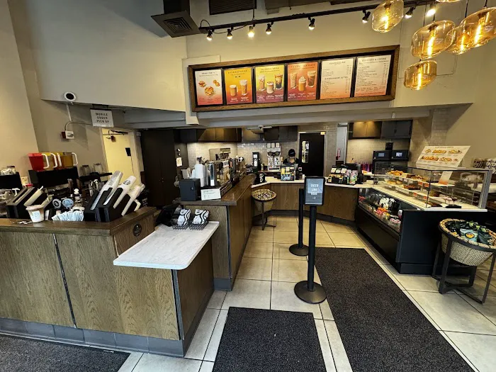 Starbucks Picture 10