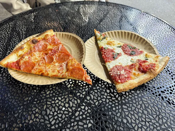 Little Italy Pizza Picture 9
