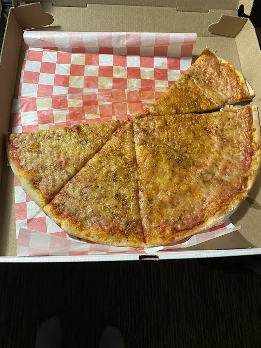 Famous New York Pizza Picture 4