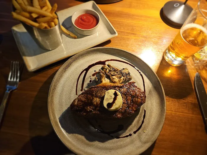 STATE Grill and Bar Picture 10