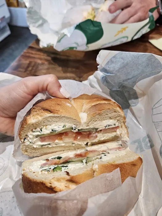 Broad Nosh Bagels Deli & Catering 42nd Street Picture 9