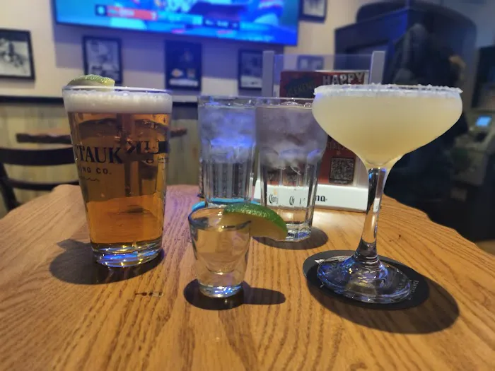 Dalton's Bar & Grill Picture 4
