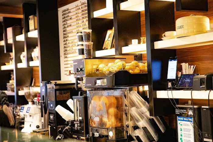 GRIND THE NYC COFFEE SHOP & BAGEL HOUSE Picture 1