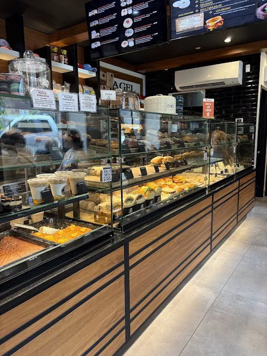 GRIND THE NYC COFFEE SHOP & BAGEL HOUSE Picture 5