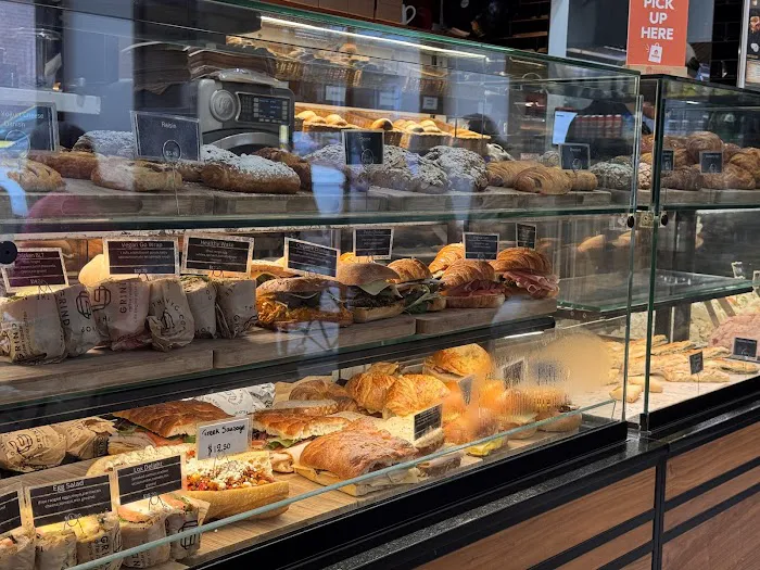 GRIND THE NYC COFFEE SHOP & BAGEL HOUSE Picture 4