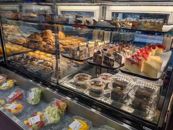 Plaza Gourmet Deli Picture 7