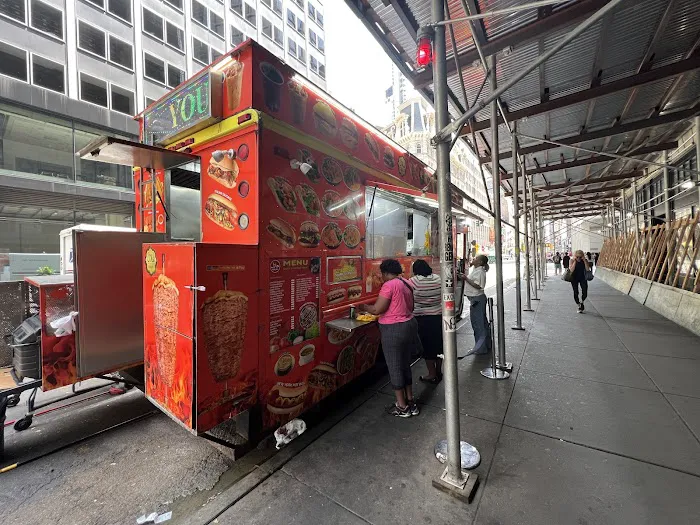 Famous Halal Food (Food Truck) Picture 1