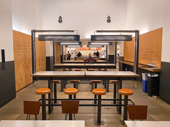 Chipotle Mexican Grill Picture 8