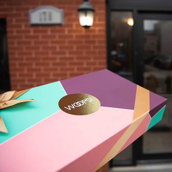 Woops! Macarons & Gifts (Port Authority NYC) Picture 3