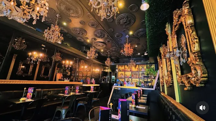At Nine Restaurant & Bar Picture 1
