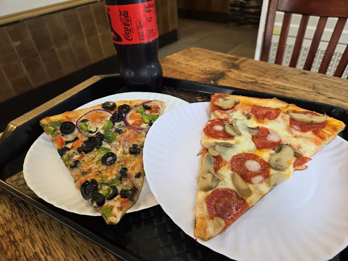 Berlina Cafe & Pizza Picture 3
