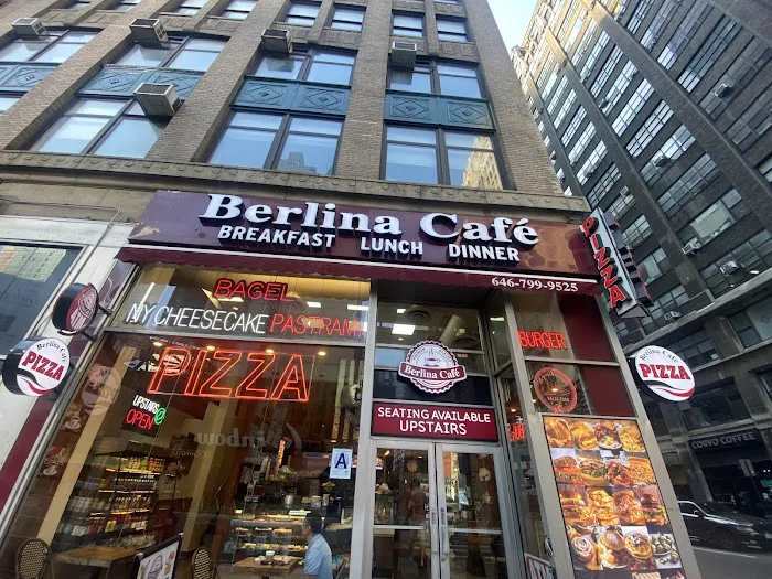Berlina Cafe & Pizza Picture 4
