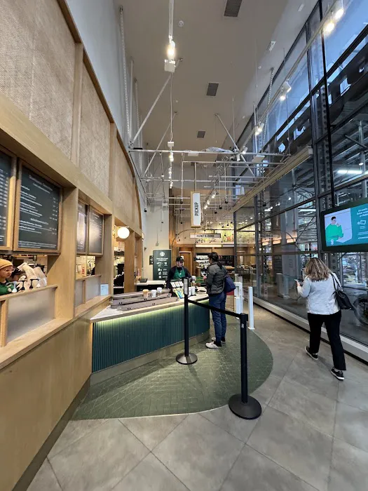 Starbucks Pickup with Amazon Go Picture 6