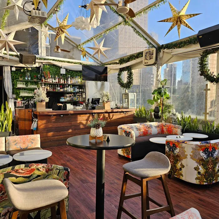 Monarch Rooftop Picture 10