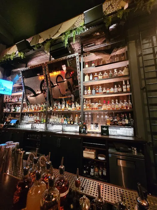 Bo Peep Cocktail and Highball Store Picture 6
