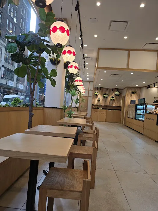 Sushi & Co-Broadway Picture 10