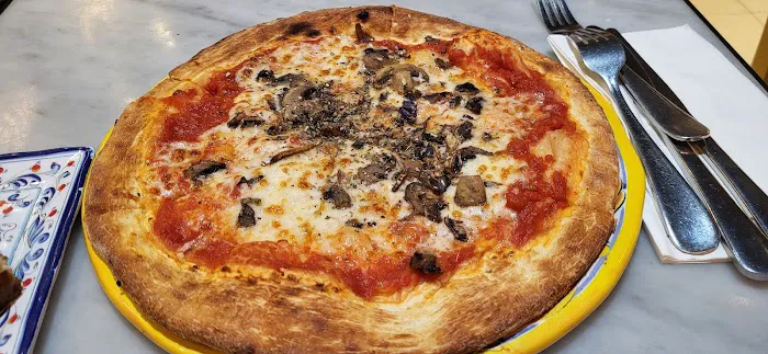 IT Italian Trattoria Picture 6