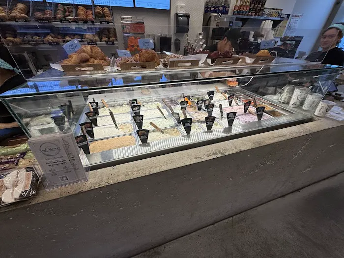 Bagel Market Picture 6