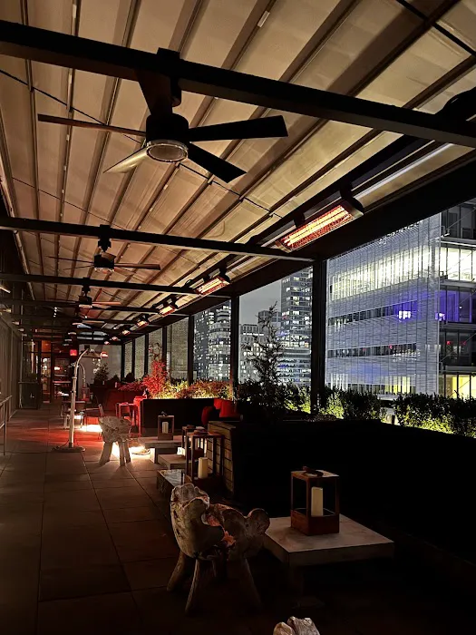 Castell Rooftop Lounge Picture 9