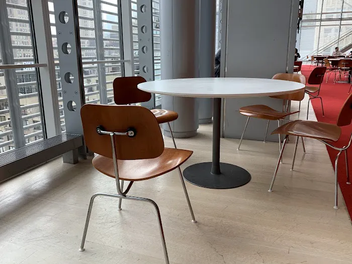 New York Times Cafeteria Picture 3