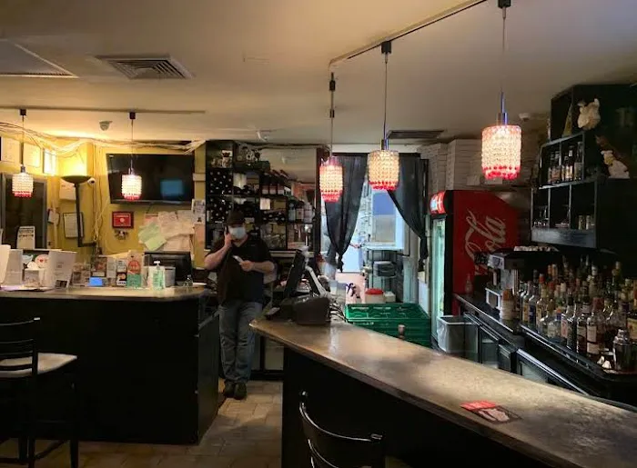 Lazzara's Pizza Cafe Picture 6