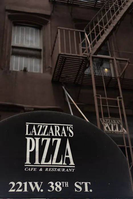 Lazzara's Pizza Cafe Picture 2