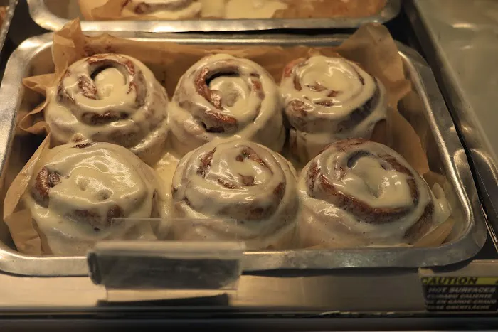 Cinnabon Picture 5