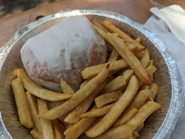 5 Brothers Gourmet Market Picture 6