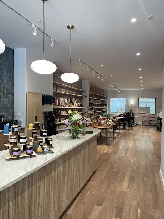 Fountain House and Body Cafe Picture 1