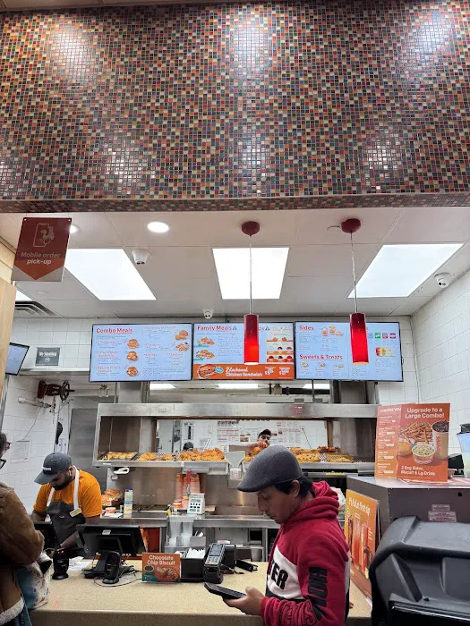 Popeyes Louisiana Kitchen Picture 1