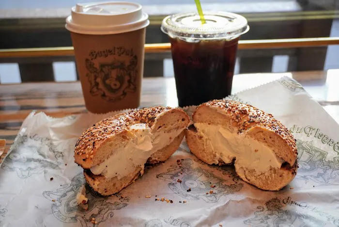 Bagel Pub - Garment District Picture 3