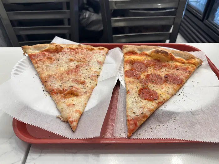 Roma Pizza & restaurant Picture 2
