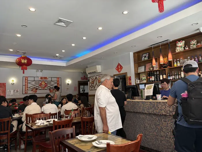 Main Noodle House Picture 5