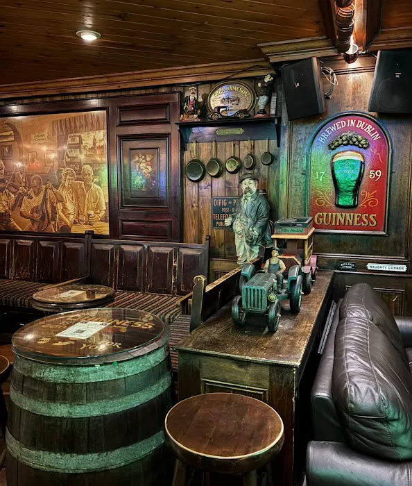 Peter Dillon's Pub Picture 3